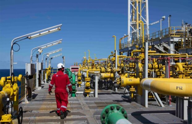 Tuyển Dụng TS Controller Tập Đoàn Qatar Airways Group